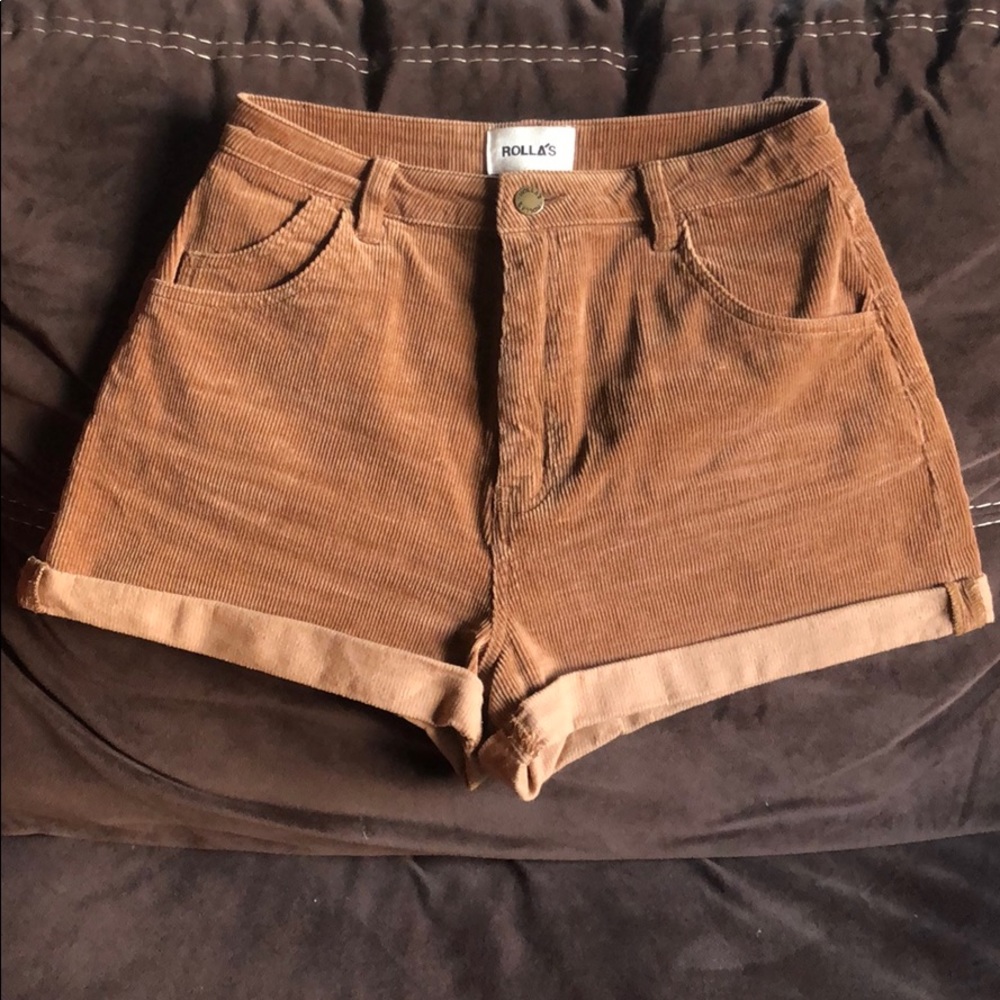 High-Waisted Brown Corduroy Shorts